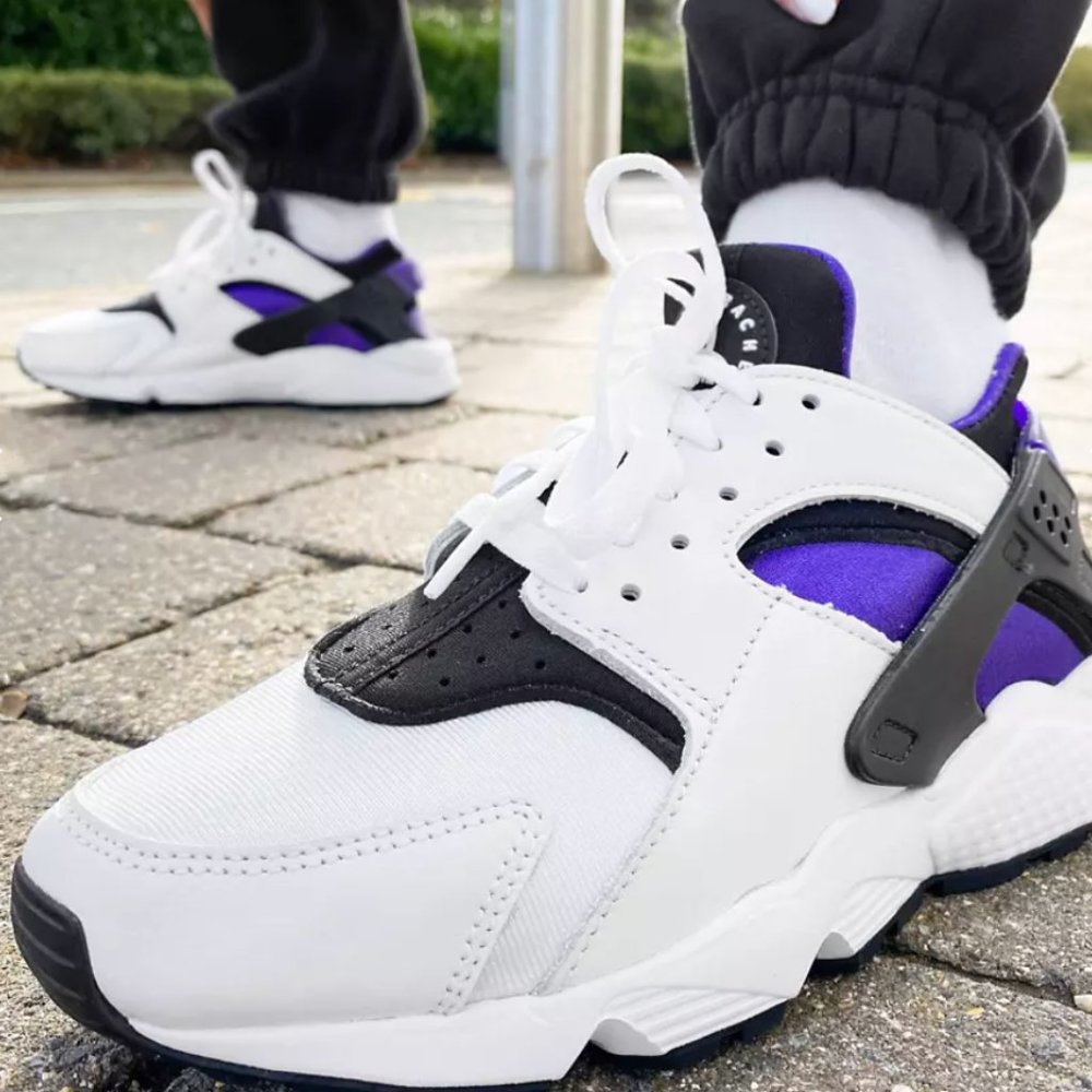 Nike Huarache Sneakers